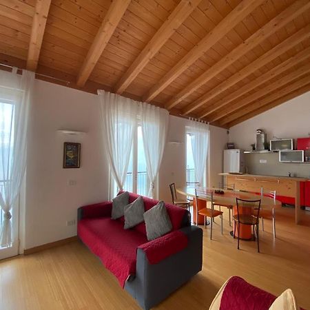 Appartement Luxury Penthouse With Big Terrace à Argegno Extérieur photo