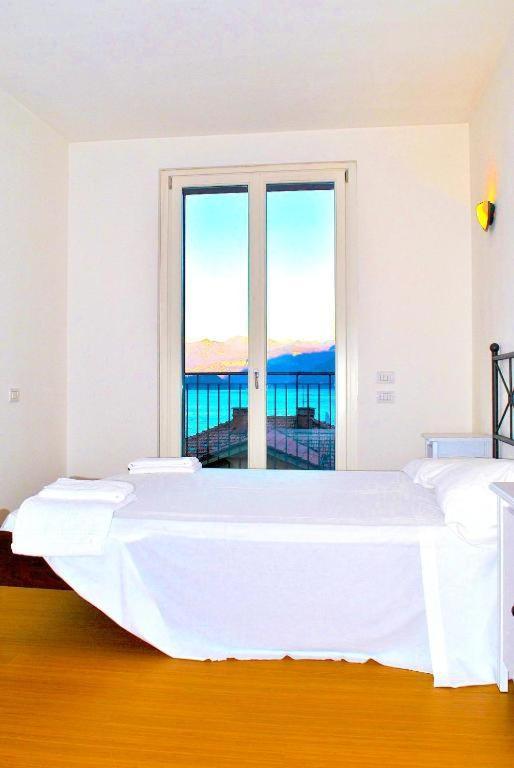 Appartement Luxury Penthouse With Big Terrace à Argegno Extérieur photo