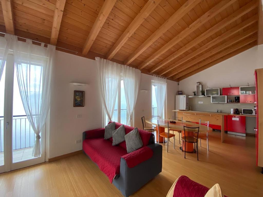 Appartement Luxury Penthouse With Big Terrace à Argegno Extérieur photo